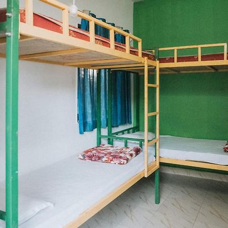 Rasta Mansion Beach Hostel And Rooms 아람볼 외부 사진