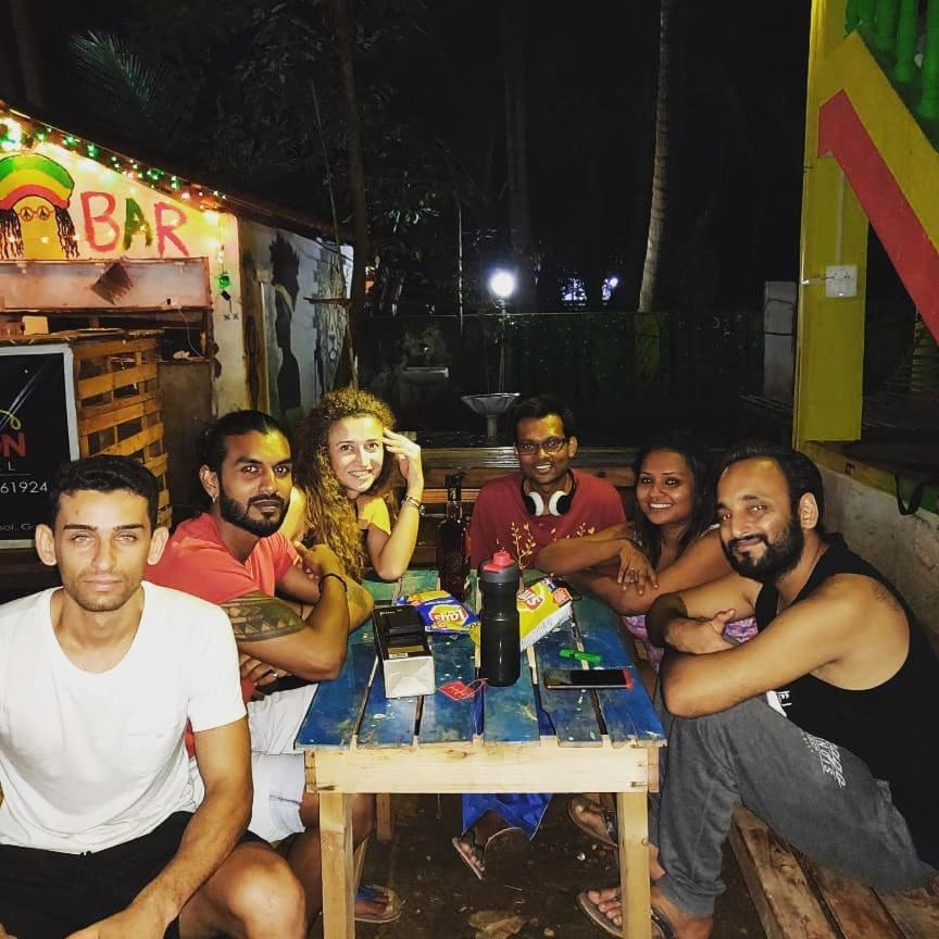 Rasta Mansion Beach Hostel And Rooms 아람볼 외부 사진