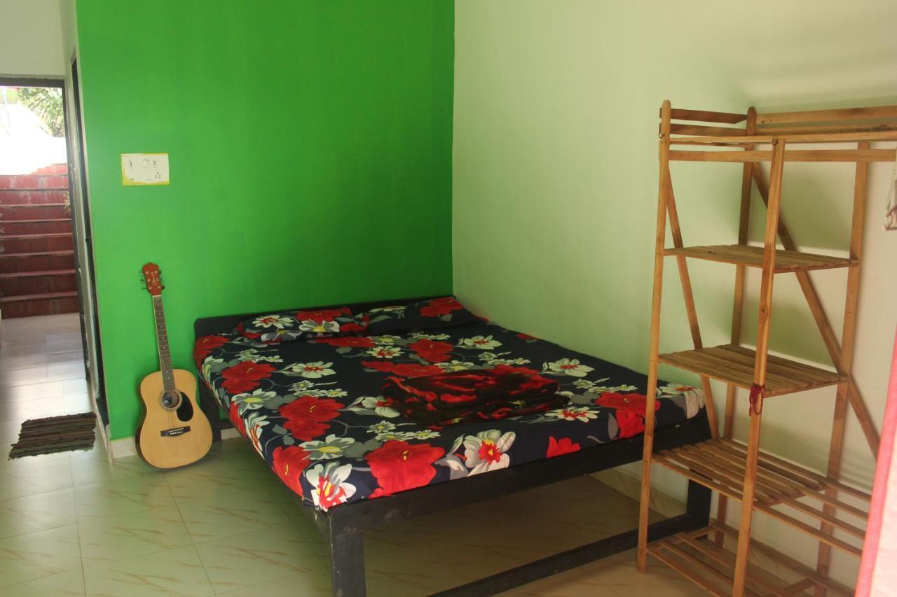 Rasta Mansion Beach Hostel And Rooms 아람볼 외부 사진