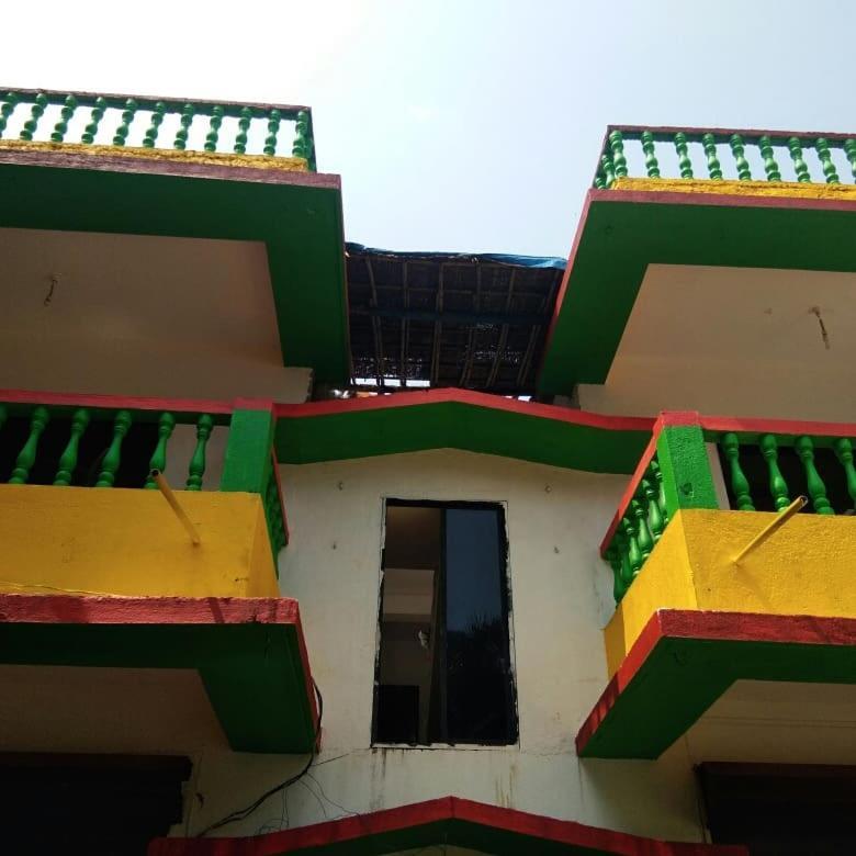 Rasta Mansion Beach Hostel And Rooms 아람볼 외부 사진