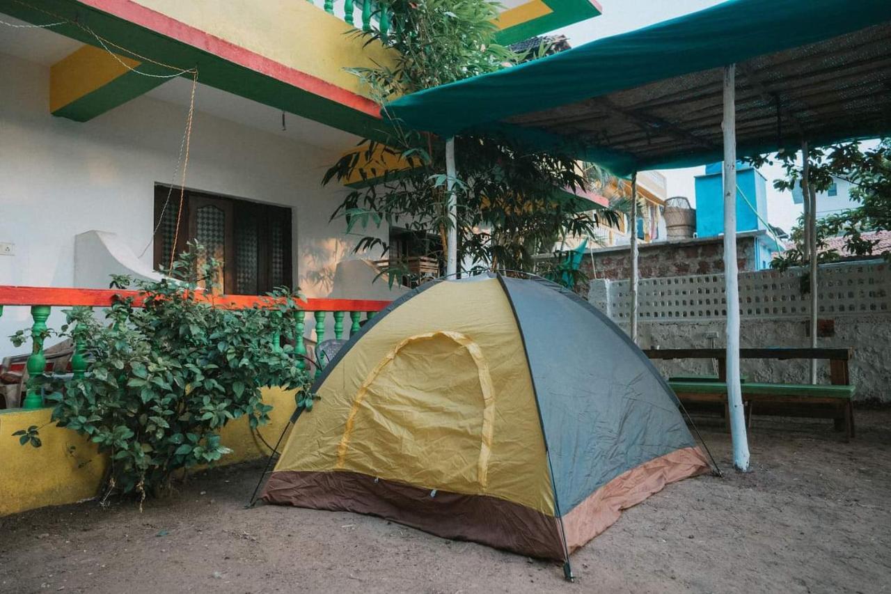 Rasta Mansion Beach Hostel And Rooms 아람볼 외부 사진