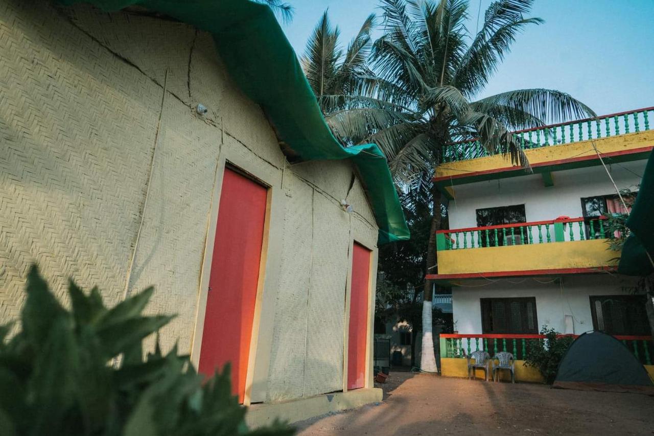 Rasta Mansion Beach Hostel And Rooms 아람볼 외부 사진