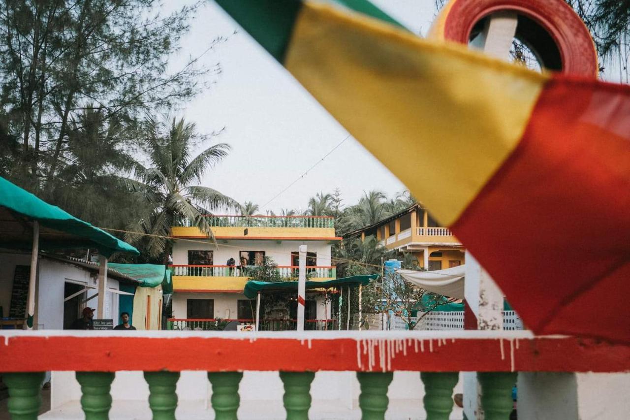 Rasta Mansion Beach Hostel And Rooms 아람볼 외부 사진